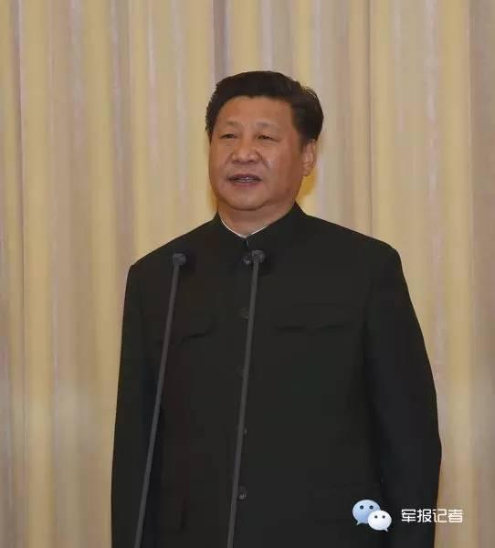 習近平向五大戰區授予軍旗并發布訓令 