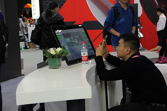 2016 InFoComm視聽無限 東微用產品讓你我零距離