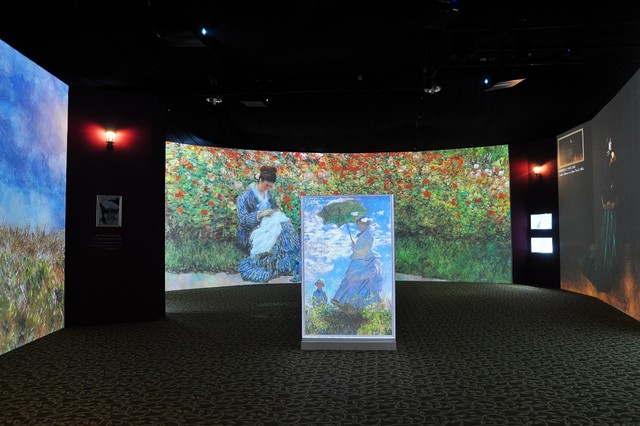 激光與投影 記莫奈時(shí)光映跡多媒體藝術(shù)展 