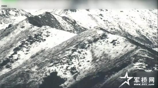 圖片：從無人機光電球看出去的皚皚雪山。